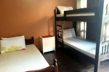 فندق Majestic Mt Pinatubo Tour And Homestay