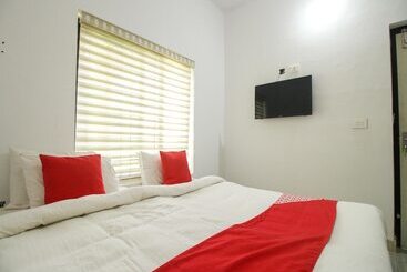 فندق Oyo 28711 Structural Homes Nesr Emea