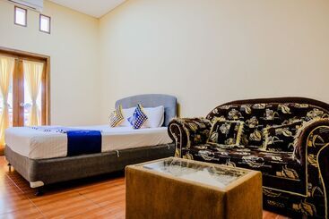 فندق صغير Spot On 2448 Hotel Tlogorejo 2