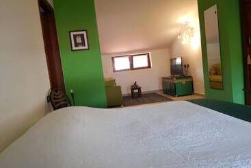 مبيت وإفطار Books&bikes