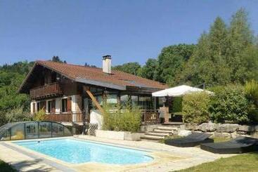 Bed and Breakfast Le Chalet Des Pesettes