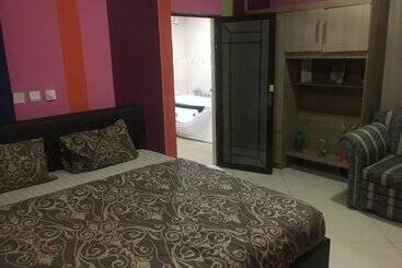 בית מלון כפרי Chrisma Courts