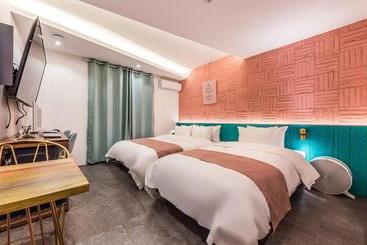 Guri Hotel In Cafe