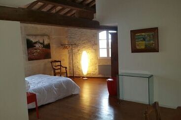 住宿加早餐  Chambres D Hotes Lou Calvari