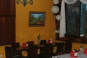 فندق Y Restaurante Las Tablitas
