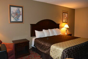 هتل Grand Forks Travelodge