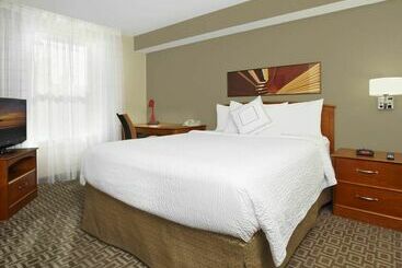 هتل Towneplace Suites By Marriott Newark Silicon Valley