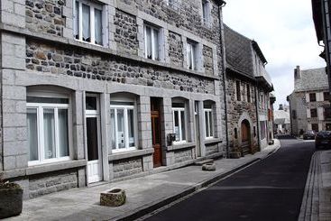 مبيت وإفطار Chambres D'hotes En Aubrac Chez Jp