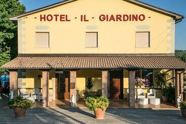 住宿加早餐  Ristorante Il Giardino