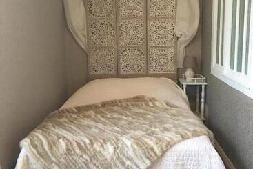 קוטג'' Manoir Le Mingreaud Chambres D Hôtes