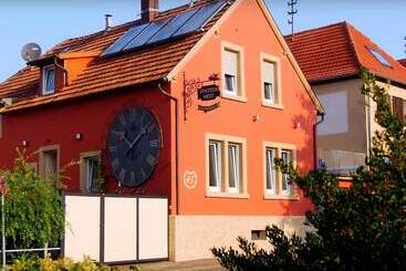 ペンション Gästehaus Spatzennest