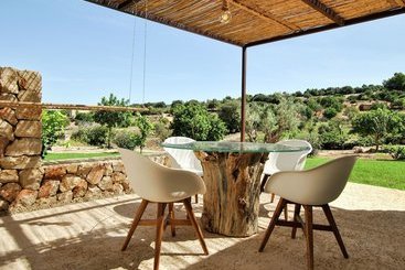 Mesmirizing Cottage In St Llorenç Des Cardassar With Swimming Pool