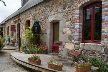 بيت ريفى Bretagne Atypique, Dormir Dans Un Ancien Couvent