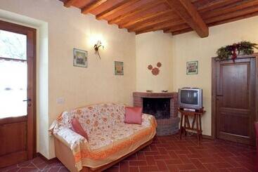 קוטג'' Detached Villa For 6 Pers. With Outdoor Swimming Pool