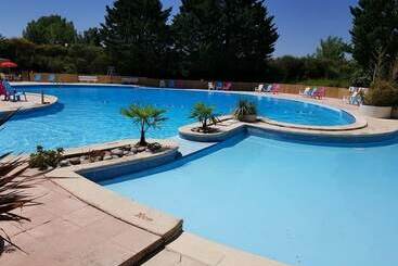 Отель Parc De Loisirs Du Faillal Gîtes