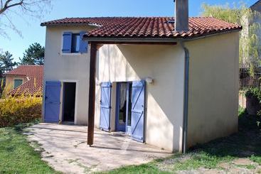 茅舍 Les Gîtes De La Charmeraie