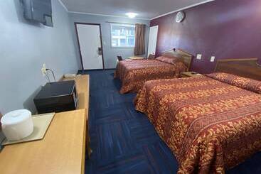فندق على الطريق Embers Inn