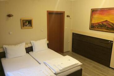 تختخواب و صبحانه Prenociste Gazela