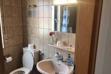 ホテル Filoxenia Am Deutschen Weintor