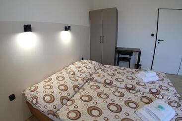 پانسیون Penzion Tenis Klub Deza