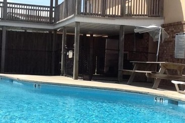 Sandpiper Motel