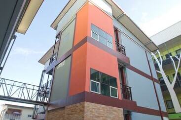 هتل S House Bansaengngam