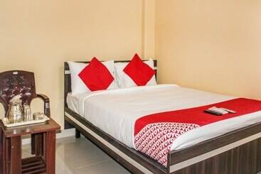 호텔 Sri Guru Residency By Oyo Rooms
