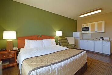 בית מלון כפרי Extended Stay America Suites  Juneau  Shell Simmons Drive