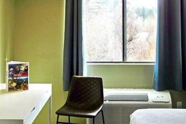 هتل Travelodge By Wyndham Big Bear Lake Ca