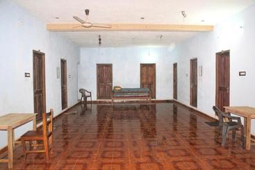 پانسیون Auro Gp Guest House
