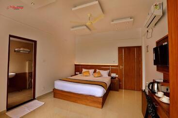فندق The Anchorage Athirapilly Resort
