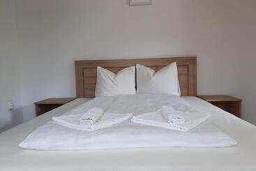 بنسيون Sergilliohouse