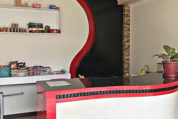 هاستل Racadisson Tourist Inn