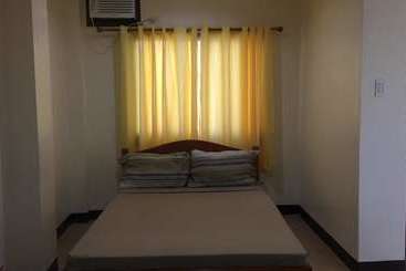 هاستل Racadisson Tourist Inn