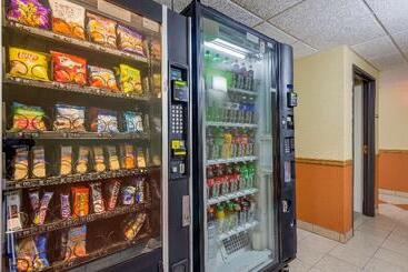 酒店 Americas Best Value Inn & Suites Independence Va