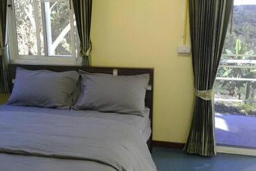 אתר נופש Khaokho Punsukphumok