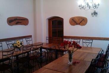 Пансион Penzion S Restaurací U Mlyna Com