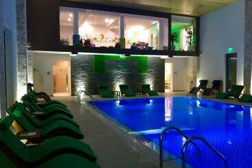 استراحتگاه Complex Turistic Magura