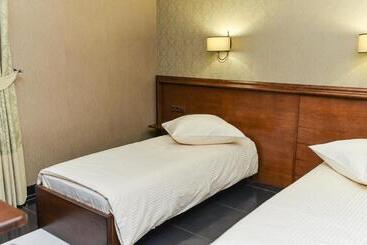הוסטל Nashe Misto Guest House