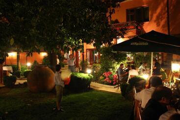 פנסיון Anita Guest House & Relax