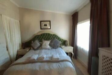 צימר Sutherland Guest House