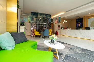 فندق Greentree Inn Jiangsu Xuzhou Feng County Liubang Plaza Express