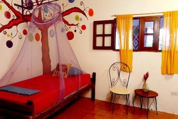 Macondo Hostel