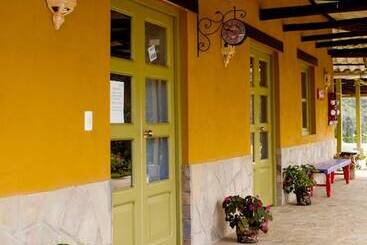 ユースホステル Tambo Sapalanchan