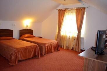 استراحتگاه Complex Turistic Darina Sancraiu De Mures