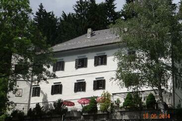 Общежитие Schlosscafe Kirchbach