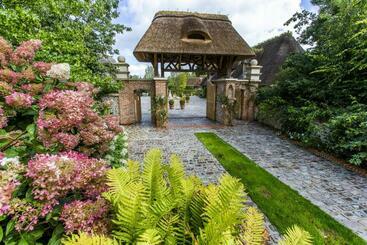 リゾートホテル Le Domaine D Ablon   Small Luxury Hotel Of The World