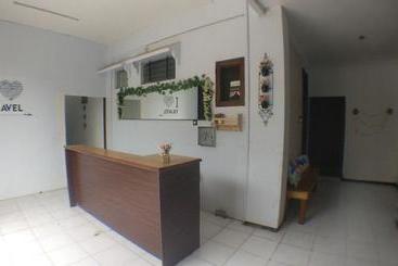 تختخواب و صبحانه Atmosfera Homestay