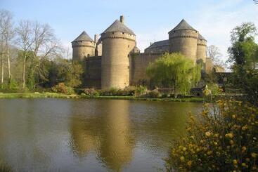 مبيت وإفطار Chambres D Hotes La Belle Taille