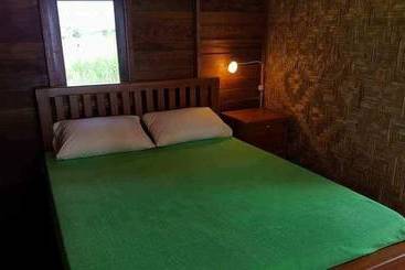 هتل Baan Lee Bungalows